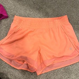 Athleta Mesh Racer Run Short 4’